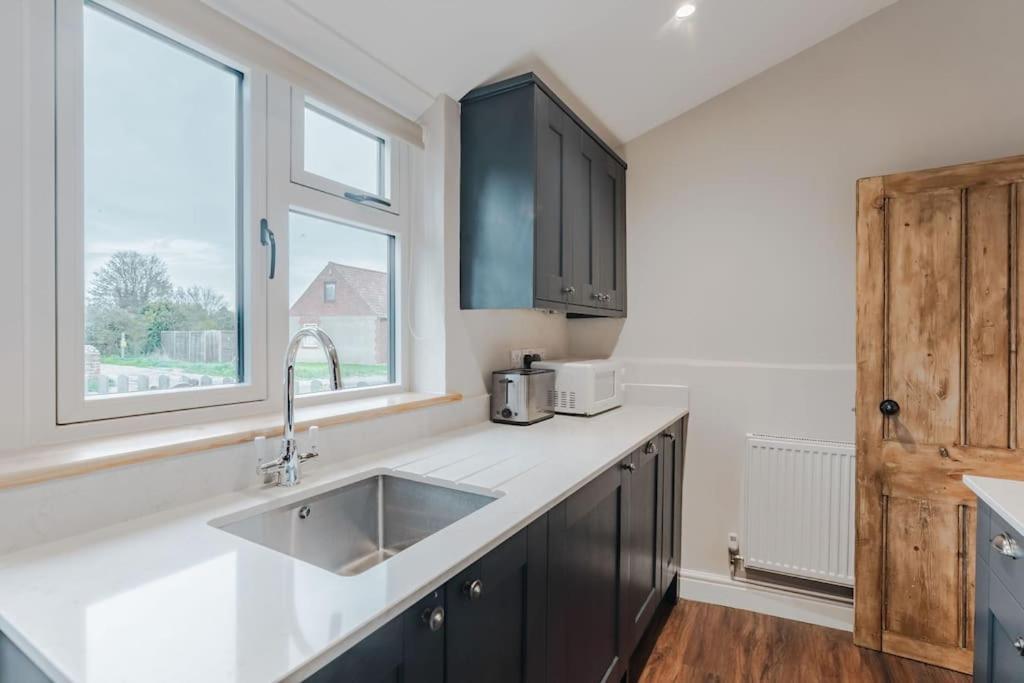 3 Mill Street - Norfolk Cottage Agency Holt  Bagian luar foto